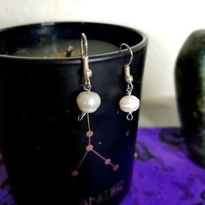 Ringed Baroque Pearl earrings